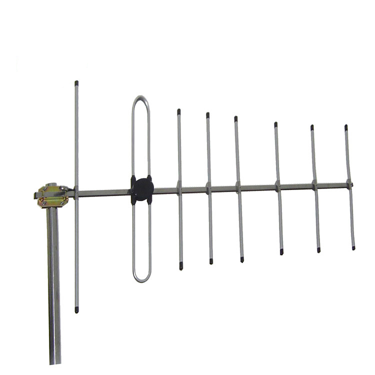 8 Elemente Yagi-Antenne 12DBi 680-860MHz mit N-Buchse